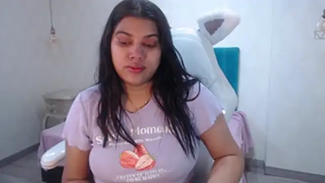 LindaBreeS online show from November 2025 10:04:01 AM