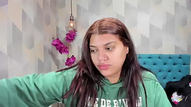 LindaBreeS online show from September 2025 01:06:01 PM