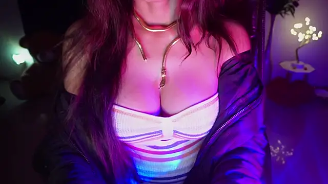 Snapshot of littledevil4511 chatting on December 2024 12:18:02 PM littledevil4511 online show from December 2024 12:18:02 PM