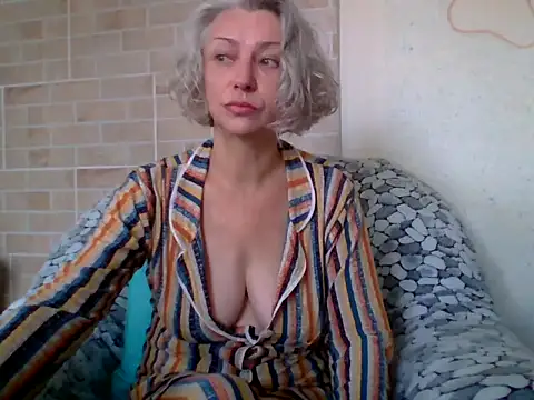 Snapshot of Lorie_Carrie chatting on July 2026 08:36:01 AM Lorie Carrie online show from July 2026 08:36:01 AM