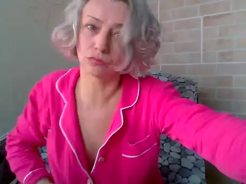 Lorie Carrie online show from March 2026 10:26:02 AM