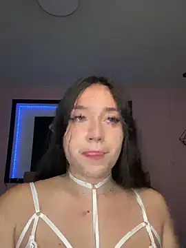 Andrea Ramos online show from December 2025 07:17:01 PM