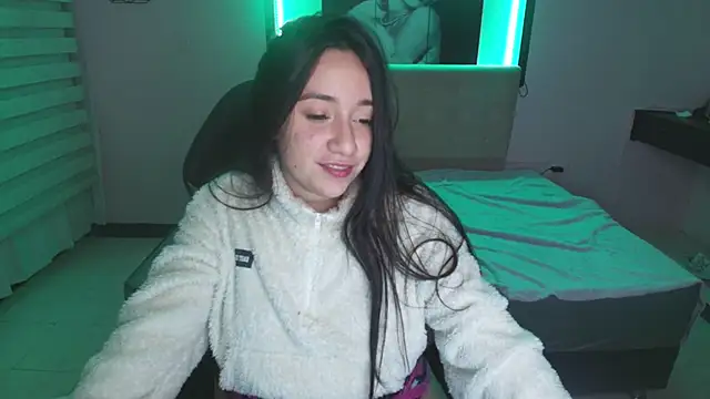 Andrea Ramos online show from February 2025 07:41:01 AM