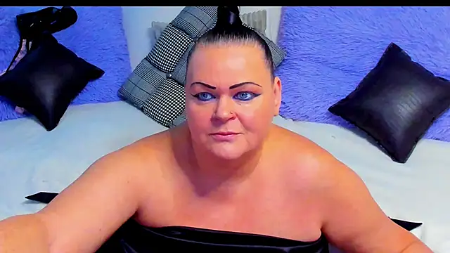 MilanaBiegert online show from December 2025 11:20:01 AM