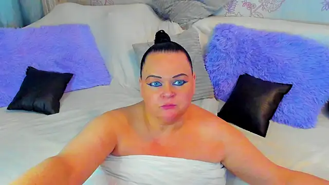 MilanaBiegert online show from March 2025 04:55:01 PM