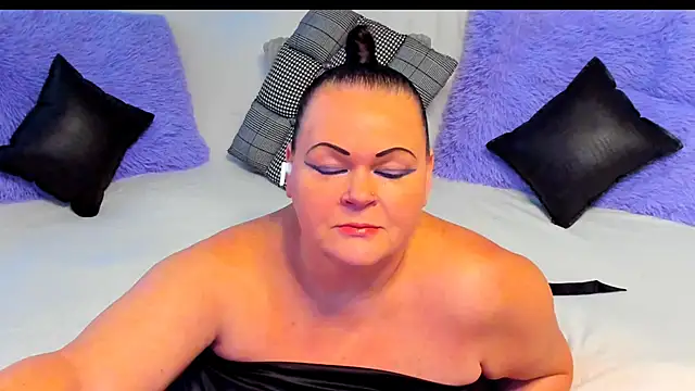 MilanaBiegert online show from November 2025 07:42:01 AM