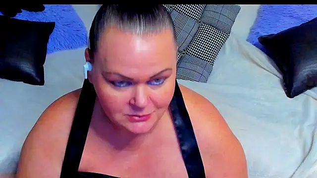 MilanaBiegert online show from December 2025 08:36:01 PM