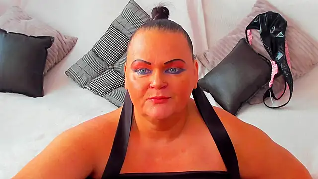 MilanaBiegert online show from October 2025 07:10:01 AM