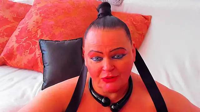 MilanaBiegert online show from March 2025 01:01:02 PM