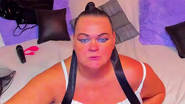 MilanaBiegert online show from September 2025 07:10:02 PM