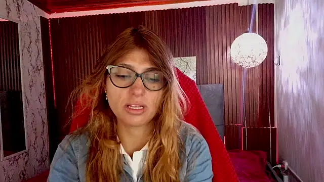 elena detroya online show from February 2026 12:18:01 PM