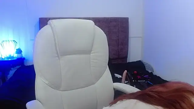 elena detroya online show from March 2025 12:33:02 PM
