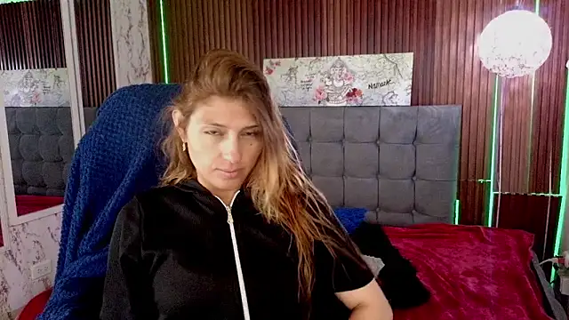 elena detroya online show from February 2026 12:27:01 PM