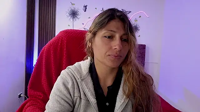 elena detroya online show from October 2025 12:37:01 PM