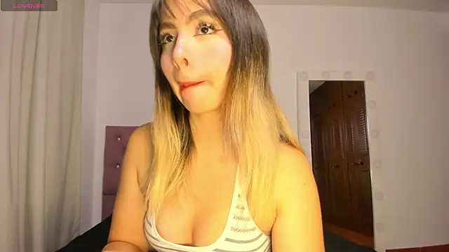 Snapshot of appocalypsee chatting on June 2026 02:22:03 AM appocalypsee online show from June 2026 02:22:03 AM