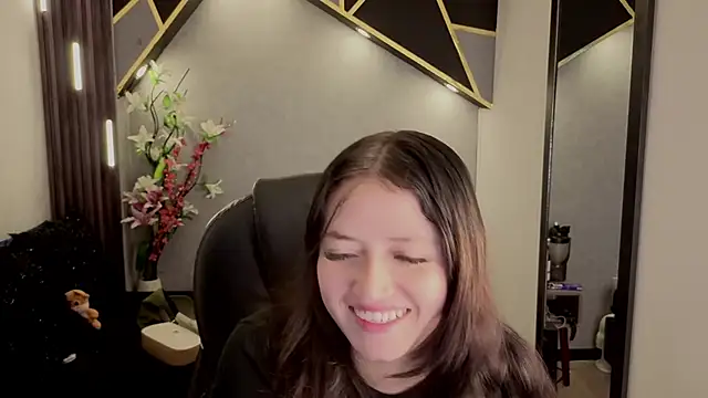 almma shy online show from September 2025 01:44:02 PM