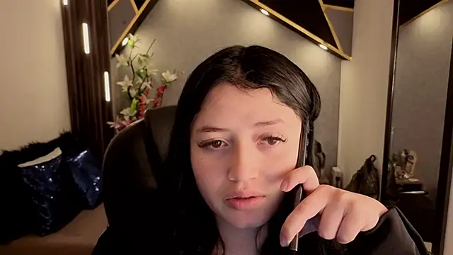 almma shy online show from December 2025 01:43:02 PM