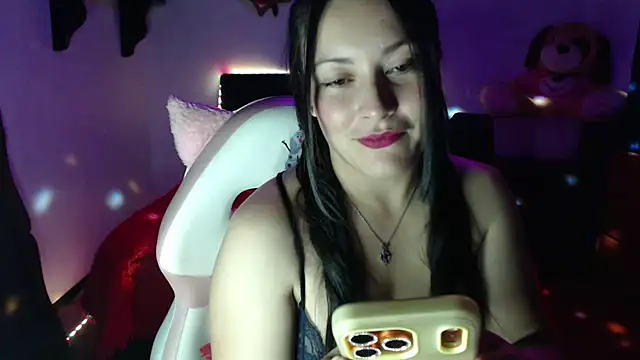 Allisonnlopez online show from March 2026 08:21:01 PM