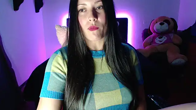 Allisonnlopez online show from November 2025 10:59:02 PM