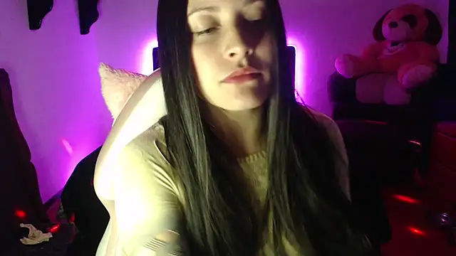 Allisonnlopez online show from November 2025 10:10:01 PM