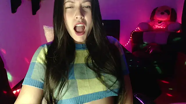 Allisonnlopez online show from December 2025 09:25:02 PM