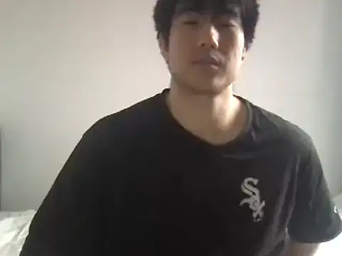 jungcock3210 online show from February 2025 02:04:02 PM