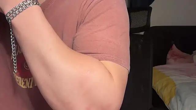 jungcock3210 online show from December 2025 03:36:01 PM