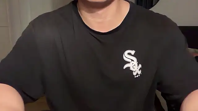 jungcock3210 online show from November 2025 06:08:01 PM