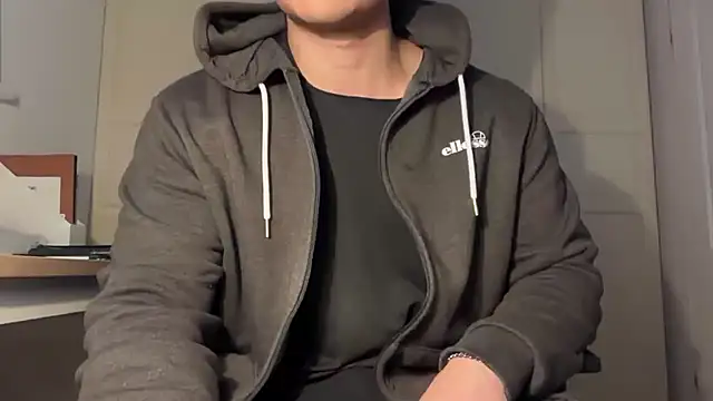 jungcock3210 online show from November 2025 11:25:02 AM