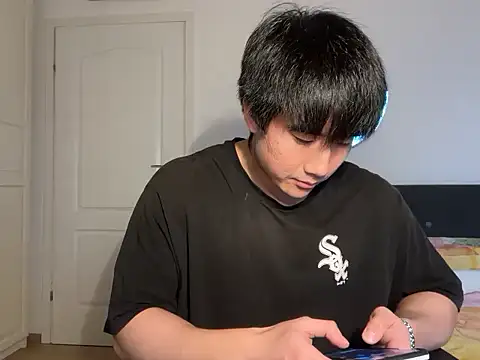 jungcock3210 online show from November 2025 02:27:01 PM