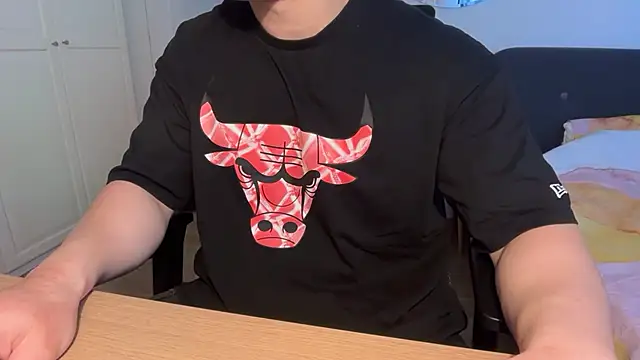 jungcock3210 online show from March 2026 01:15:02 PM