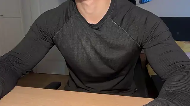 jungcock3210 online show from November 2025 01:03:01 PM