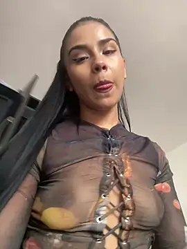 Snapshot of Nikothyna chatting on March 2025 06:18:01 PM Nikothyna online show from March 2025 06:18:01 PM