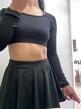 Snapshot of Nikothyna chatting on January 2026 07:32:02 PM Nikothyna online show from January 2026 07:32:02 PM