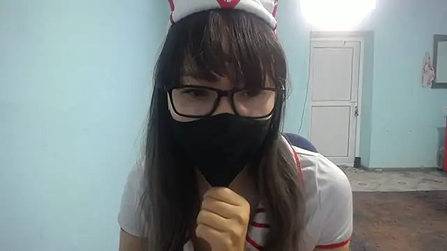 elllaaxx online show from November 2025 05:00:02 AM