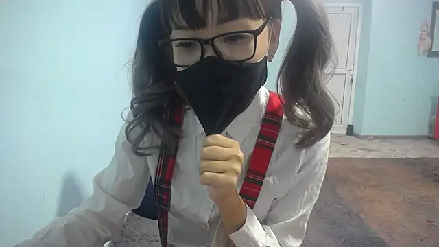 elllaaxx online show from September 2025 04:01:01 AM