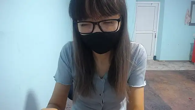 elllaaxx online show from October 2025 03:44:01 AM