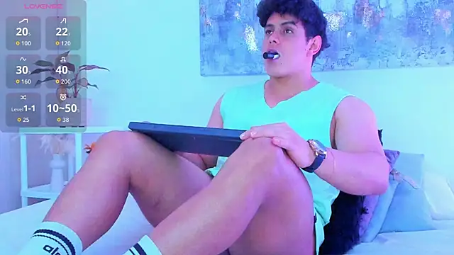 Snapshot of arminjones1 chatting on October 2025 03:40:02 AM arminjones1 online show from October 2025 03:40:02 AM