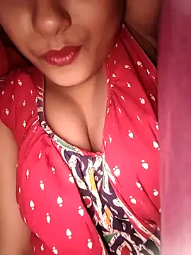 Snapshot of sexyindi_couple chatting on January 2025 10:49:02 AM sexyindi couple online show from January 2025 10:49:02 AM