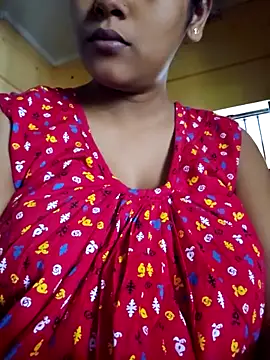 Snapshot of sexyindi_couple chatting on November 2025 04:11:01 AM sexyindi couple online show from November 2025 04:11:01 AM