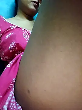 Snapshot of sexyindi_couple chatting on September 2025 02:12:02 PM sexyindi couple online show from September 2025 02:12:02 PM