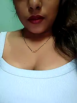 Snapshot of sexyindi_couple chatting on January 2025 07:41:02 AM sexyindi couple online show from January 2025 07:41:02 AM