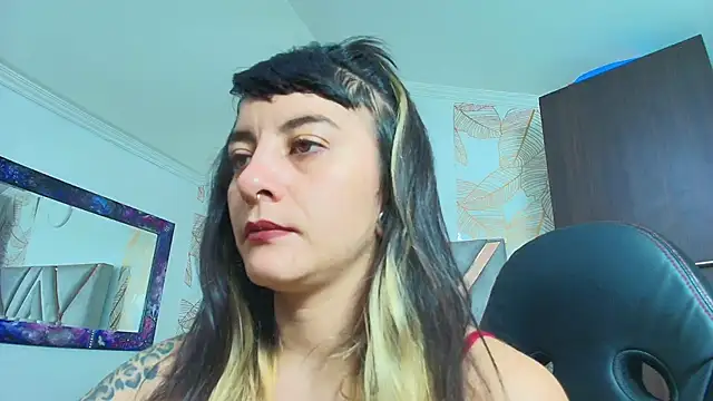 Naughty Kittenm online show from February 2026 11:22:01 AM