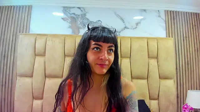 Naughty Kittenm online show from May 2026 11:35:01 AM