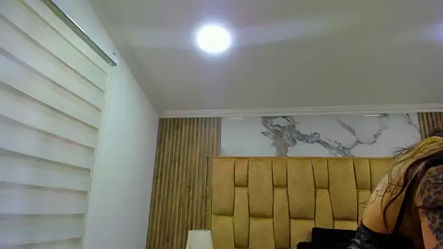 Naughty Kittenm online show from May 2026 11:00:01 AM
