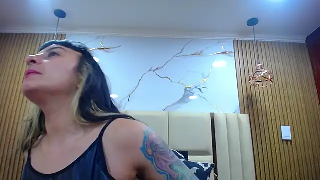 Naughty Kittenm online show from June 2026 11:31:02 AM