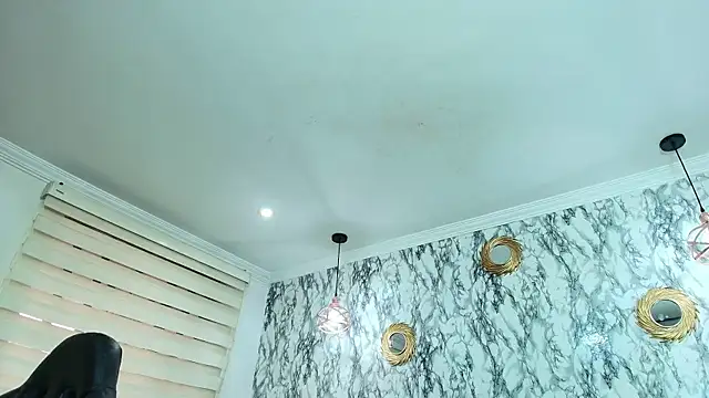 Naughty Kittenm online show from November 2025 11:25:01 AM