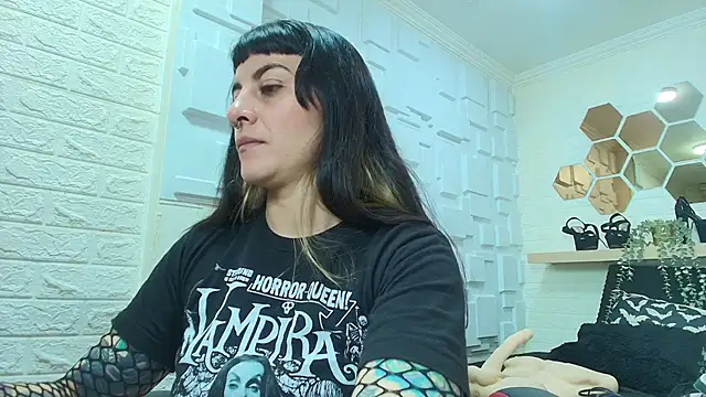 Naughty Kittenm online show from November 2025 11:33:01 AM