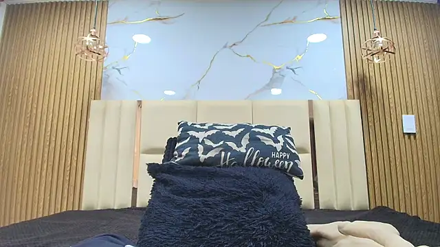Naughty Kittenm online show from July 2026 11:17:01 AM