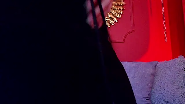 Julieta Russell online show from September 2025 12:04:02 PM